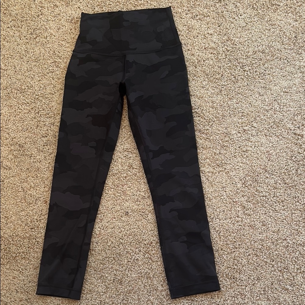 Worn Once Lululemon Wonder Train Size 2 High Rise Crop Camo Leggings- 21” Length